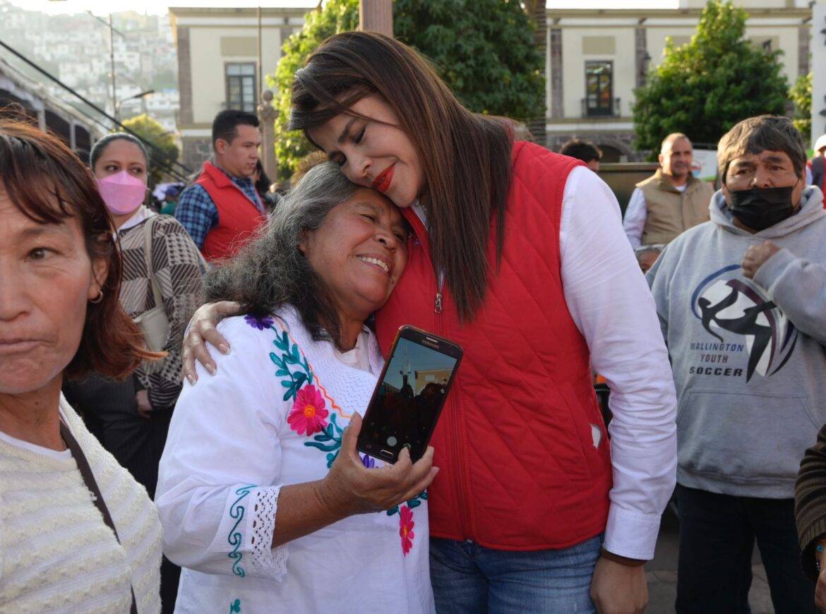 Rinde Karla Aguilar Primer Informe Legislativo y de Gestión