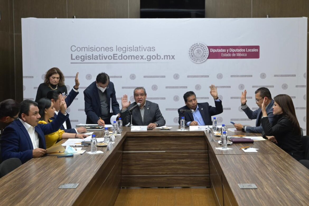 Entregará el Congreso pergamino y medalla al mérito docente