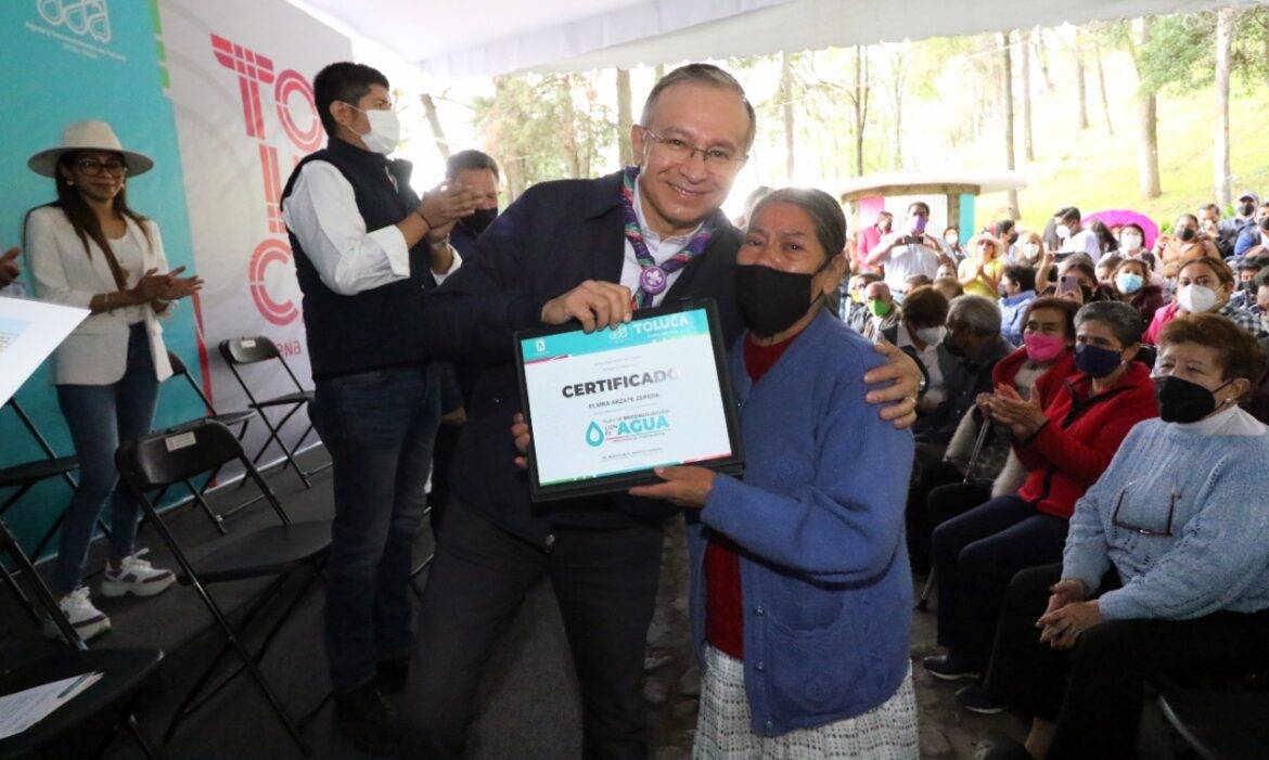 Entrega Raymundo Martínez trabajos de rehabilitación en parque El Calvario