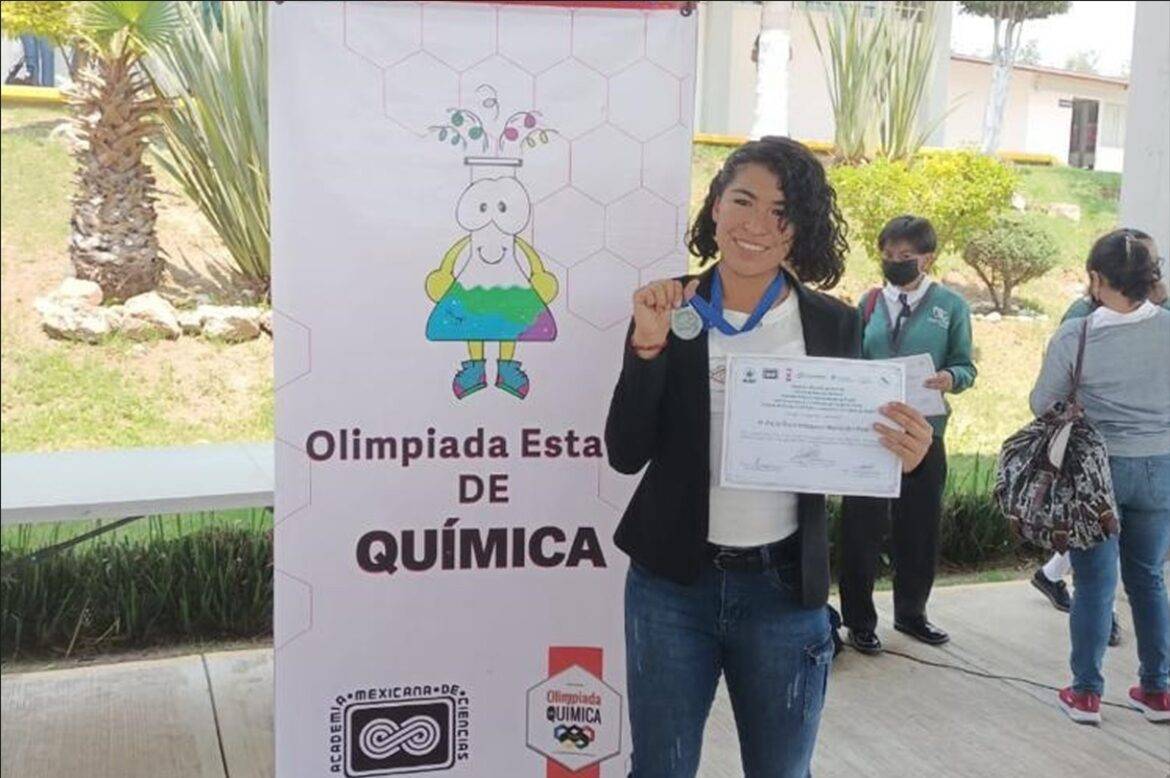 Estudiante de la Preparatoria Benito Juárez García gana medalla de plata en la XXXII Olimpiada Estatal de Química