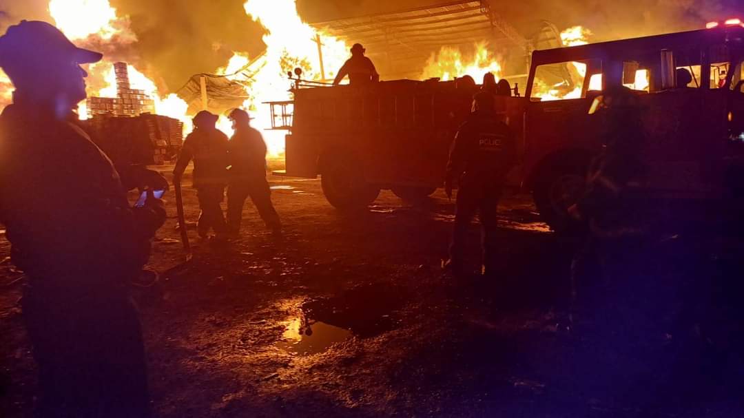 Incendio en Central de Abasto de Toluca