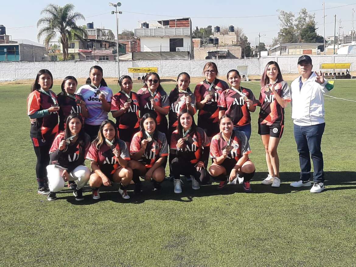 Maestros mexiquenses hacen gala de destreza, talento y disciplina en la fase regional de eventos culturales y deportivos del SMSEM