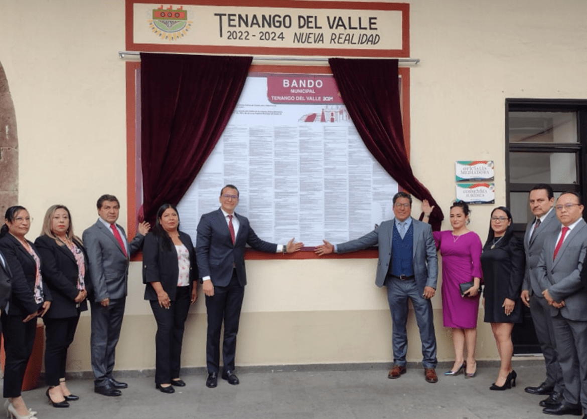 Promulga alcalde de Tenango del Valle Bando Municipal 2024