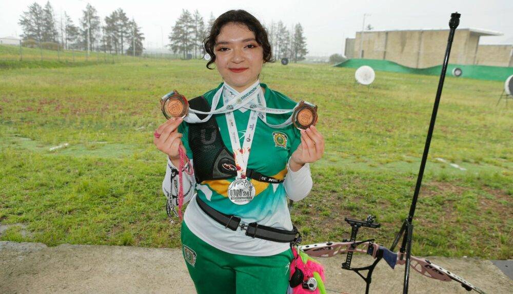 Deporte, herramienta útil para superar tus miedos María Rebeca Sánchez Vega, arquera de la UAEMéx