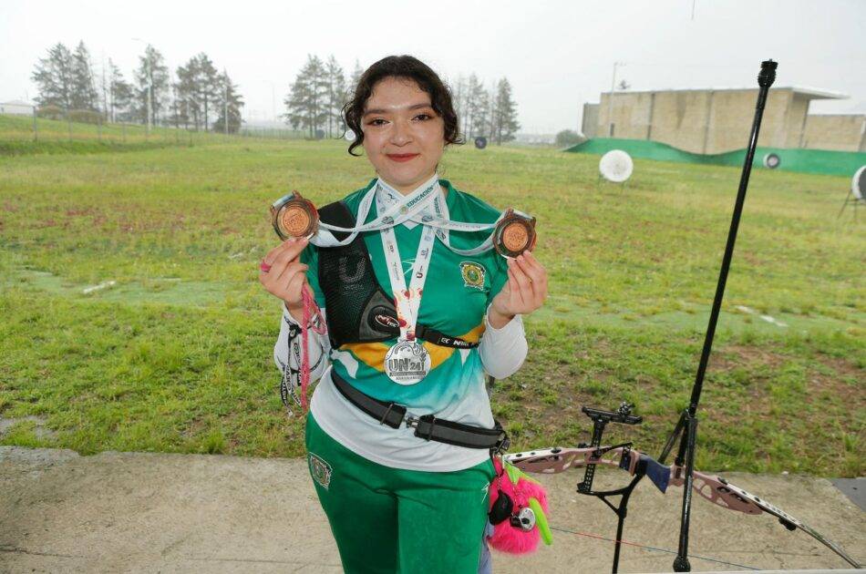 Deporte, herramienta útil para superar tus miedos María Rebeca Sánchez Vega, arquera de la UAEMéx