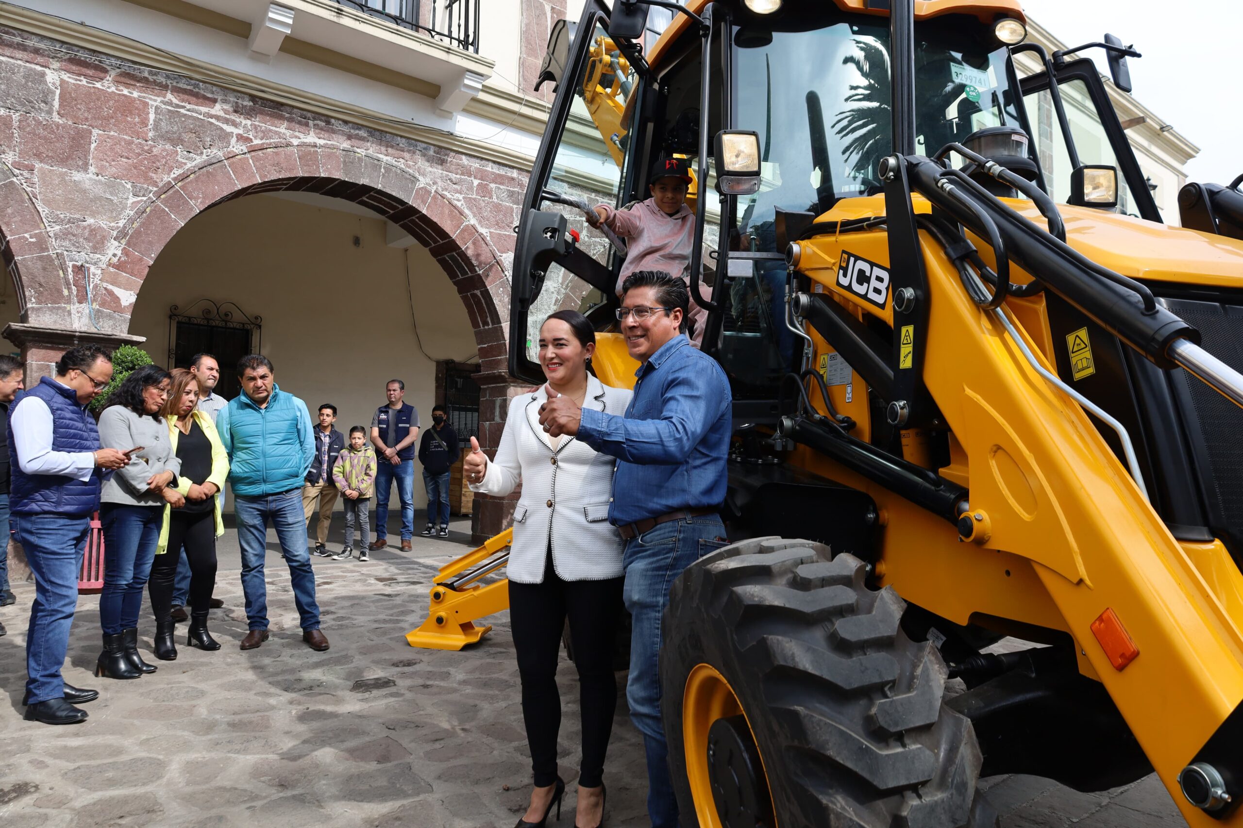 Tenango del Valle recibe nuevas unidades para mejorar servicios municipales