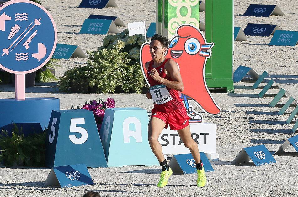 Emiliano Hernández se despide con récord mundial, olímpico y cuarto lugar en París 2024