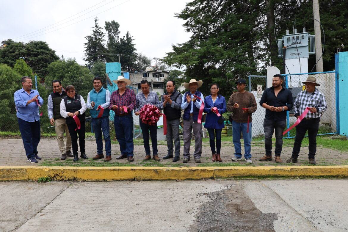 Inauguran línea de agua potable en San Pedro Zictepec