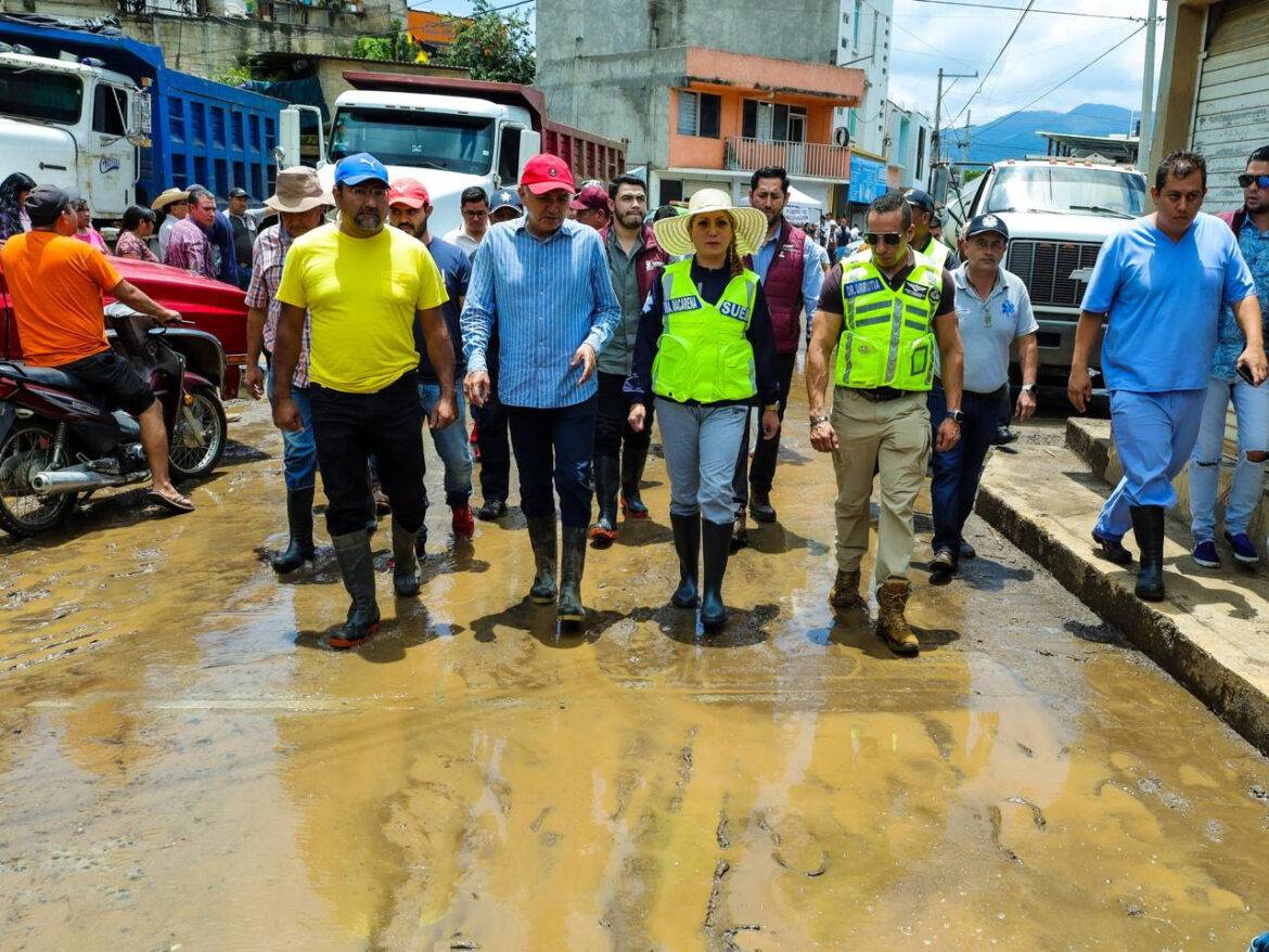 Supervisa titular de Salud la atención sanitaria a la población afectada por las lluvias en Tejupilco