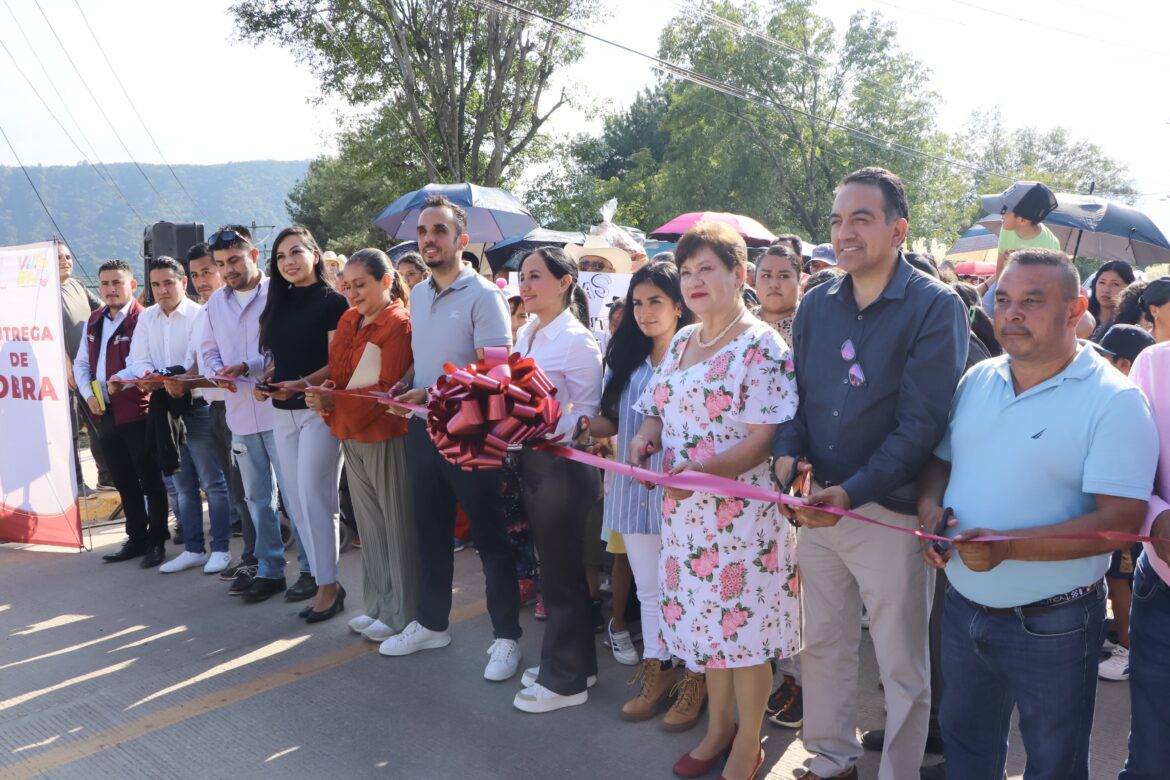 Entrega Michelle Núñez Ponce obra histórica en Valle de Bravo