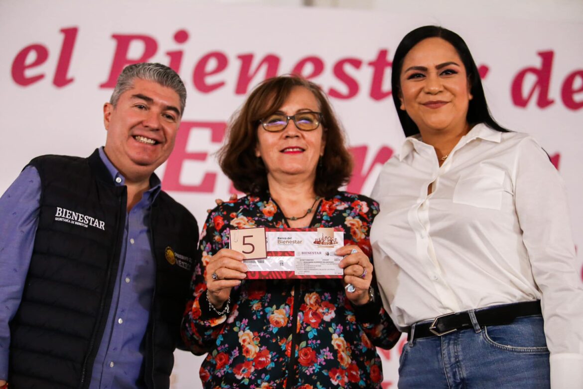 Reciben derechohabientes mexiquenses tarjeta de Pensión para el Bienestar de las Personas Adultas Mayores