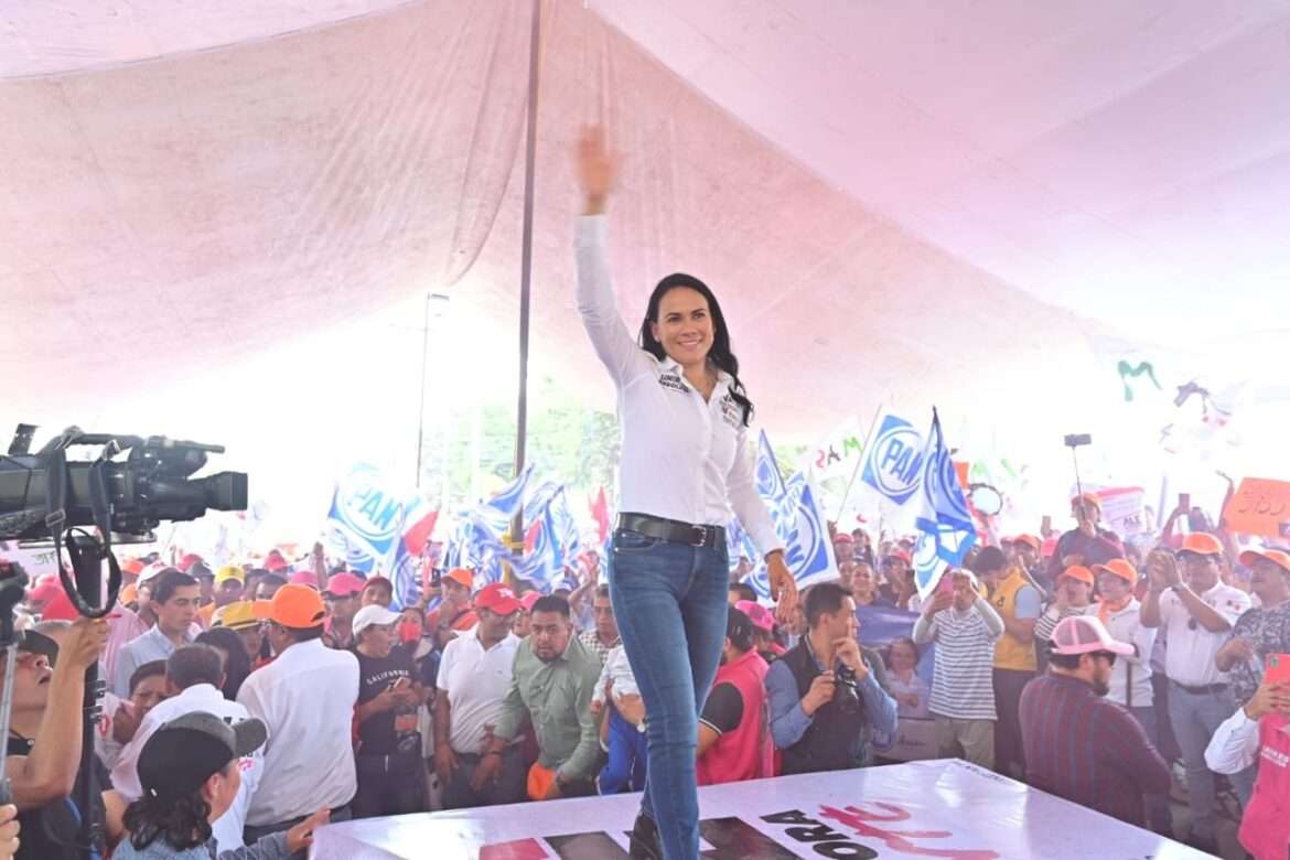 Integrantes de MC, MORENA y Líderes Unidos se suman a la campaña de Alejandra Del Moral