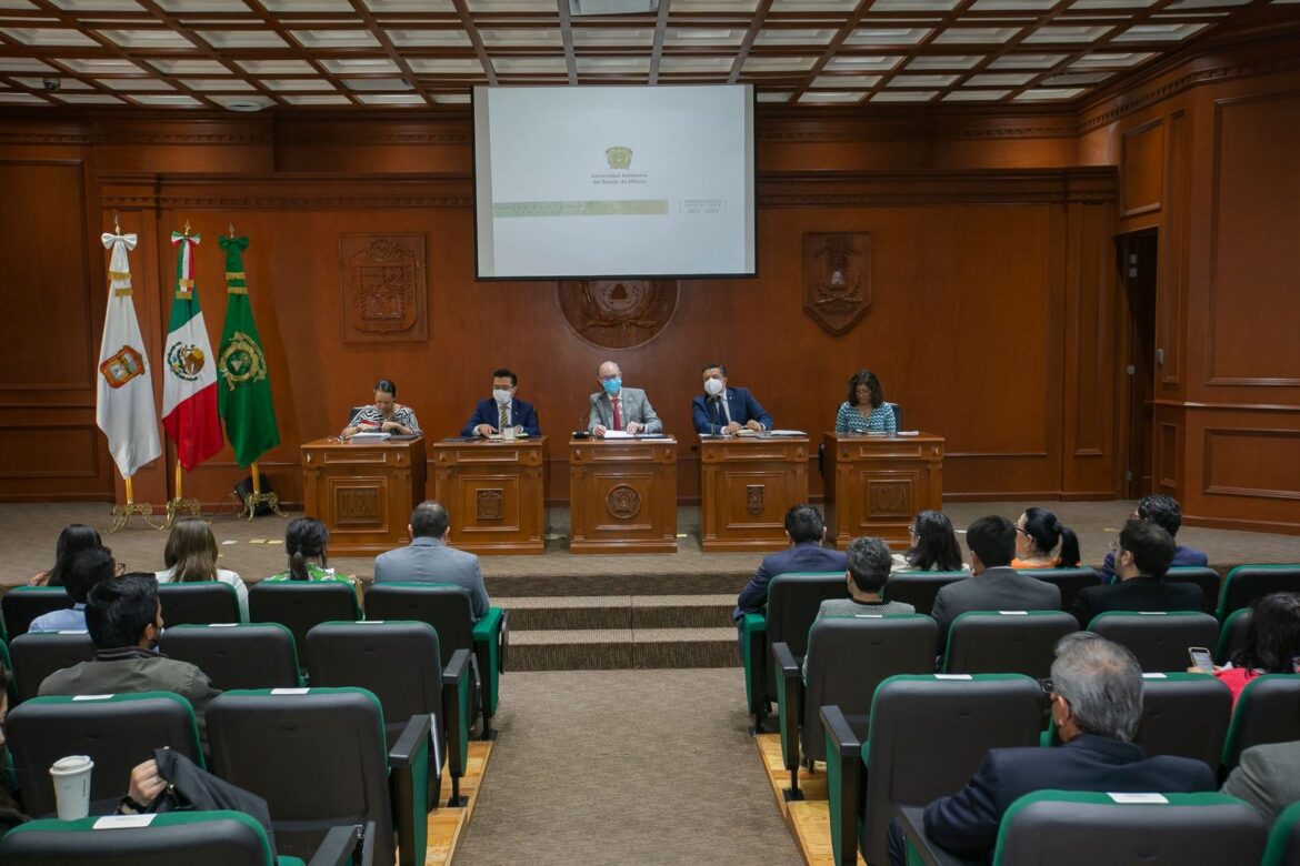 Aumenta UAEMéx oferta educativa en estudios de posgrado 