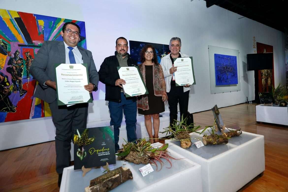 Presentan en UAEMéx libro Orquídeas de la región sur del Estado de México