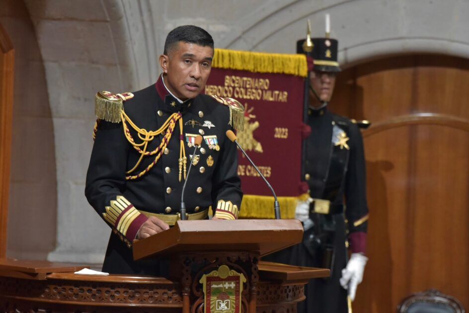 Congreso de Edomex rinde homenaje al Heroico Colegio Militar