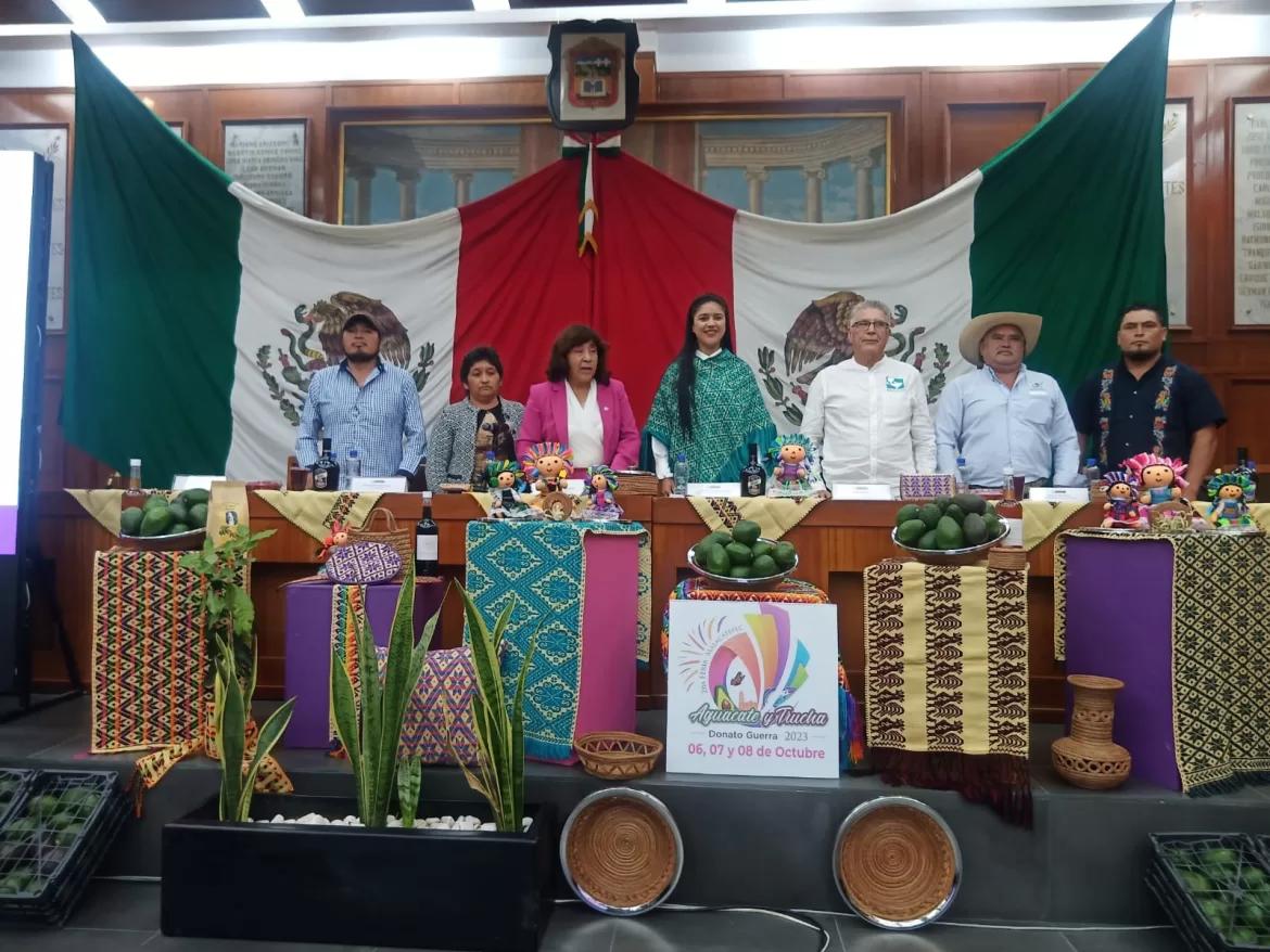 Rosario Elizalde y Carmen Albarrán anuncian la “Feria del Aguacate y Trucha 2023” en Donato Guerra