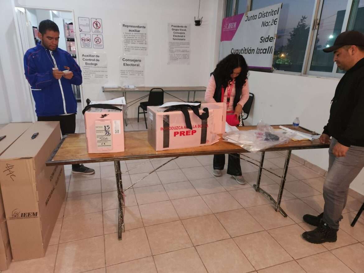 El IEEM continúa con la entrega de los paquetes electorales