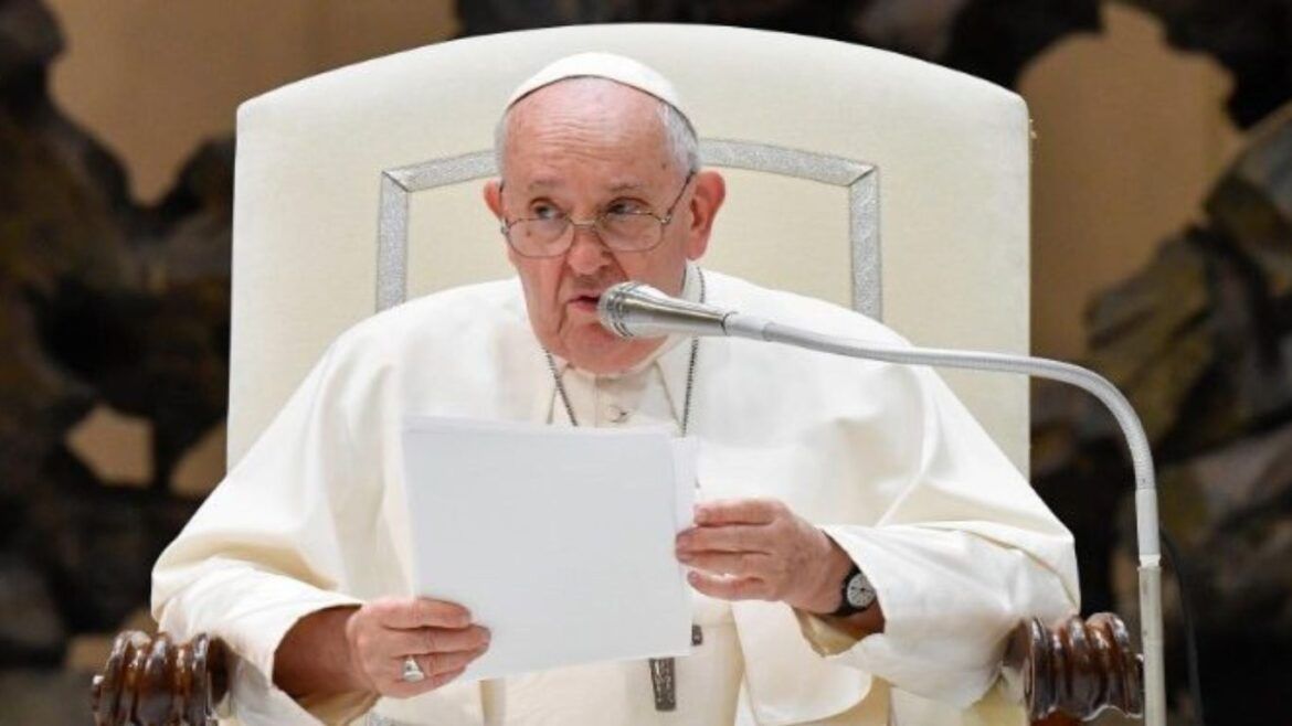 El Papa Francisco anuncia nueva encíclica sobre cambio climático en octubre