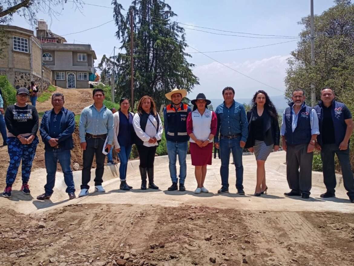 El Gobierno municipal de Tenango del Valle entrega obra de pavimentación en Santa María Jajalpa