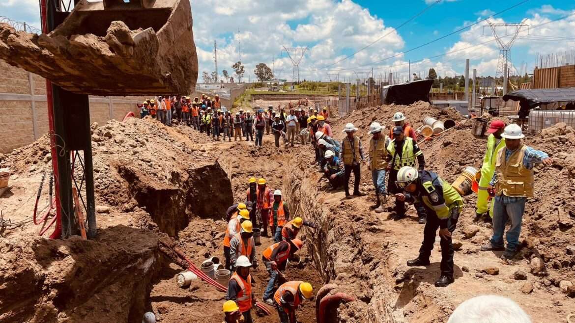 Causa derrumbe en obra de Almoloya de Juárez dos personas fallecidas, dos son atendidas y una más se encuentra en labores de rescate